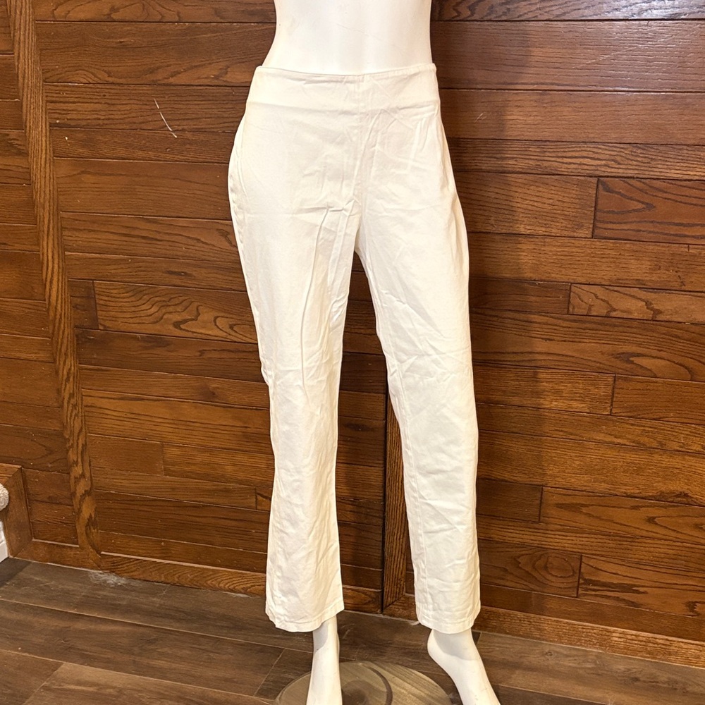 Elegant Cream Cropped Pants for Women